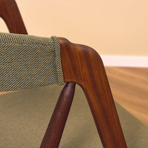 Danish set of 6 dining chairs 'model 205' by Thomas Harlev for Farstrup