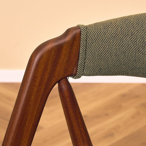 Danish set of 6 dining chairs 'model 205' by Thomas Harlev for Farstrup