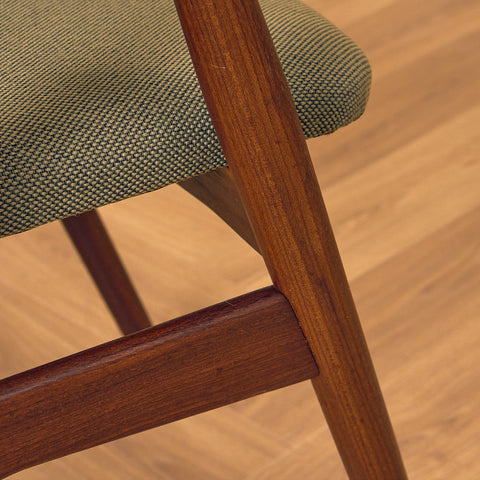 Danish set of 6 dining chairs 'model 205' by Thomas Harlev for Farstrup