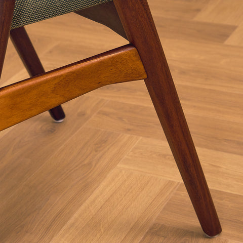 Danish set of 6 dining chairs 'model 205' by Thomas Harlev for Farstrup