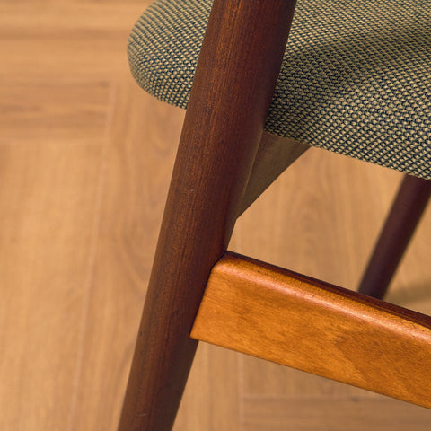 Danish set of 6 dining chairs 'model 205' by Thomas Harlev for Farstrup