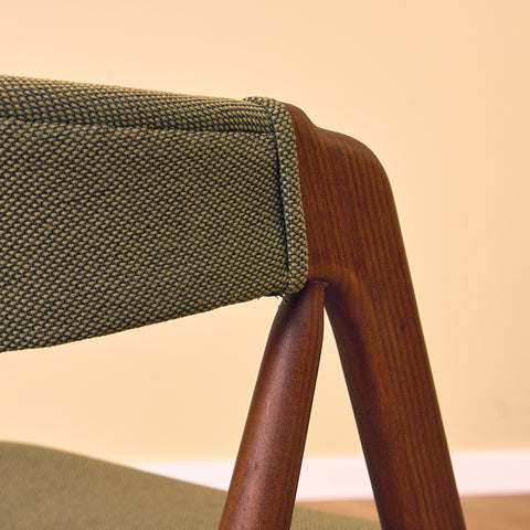 Danish set of 6 dining chairs 'model 205' by Thomas Harlev for Farstrup