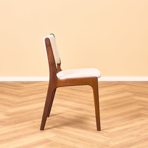Danish dining chairs in walnut by Erik Buch for Anderstrup Møbelfabrik, model 89