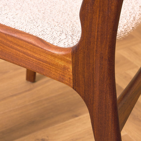 Danish dining chairs in walnut by Erik Buch for Anderstrup Møbelfabrik, model 89