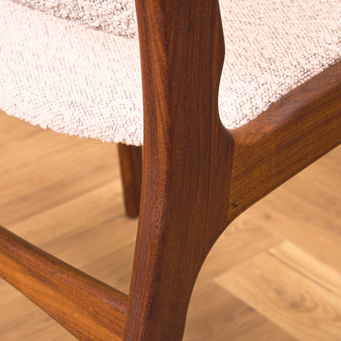 Danish dining chairs in walnut by Erik Buch for Anderstrup Møbelfabrik, model 89