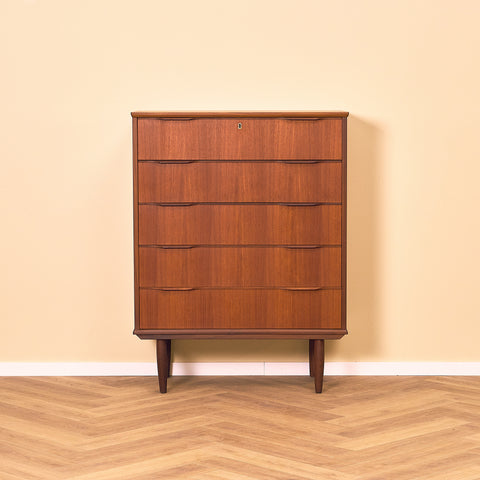 Danish chest of drawers in teak by Ejsing Møbelfabrik