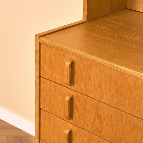Swedish bookshelf in oak by Bertil Fridhagen for Bodafors