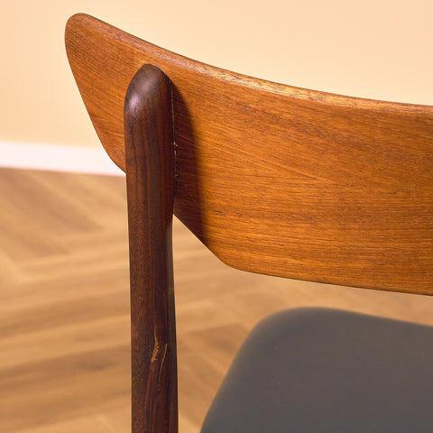 Danish set of 4 dining chairs in walnut and teak by Schiønning & Elgaard