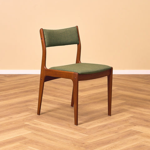 Danish dining chairs, set of 2,  in teak by Johannes Andersen for Uldum Mobelfabrk