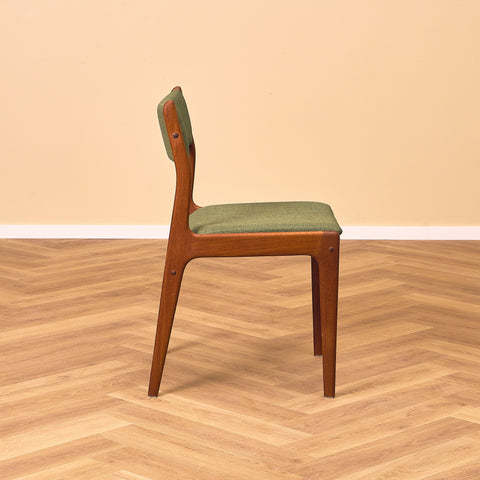 Danish dining chairs, set of 2,  in teak by Johannes Andersen for Uldum Mobelfabrk