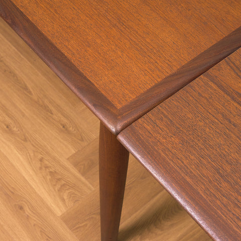 Danish dining table in teak