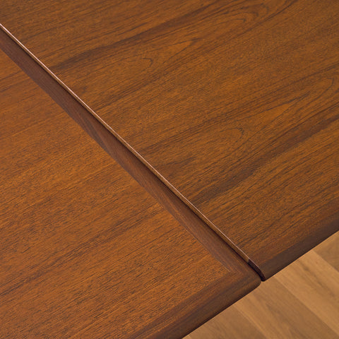 Danish dining table in teak