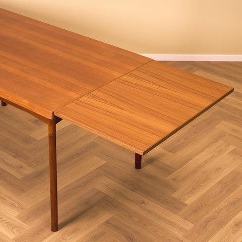 Danish rectangular dining table in teak by Henning Kjaernulf for Vejle stole og møbelfabrik