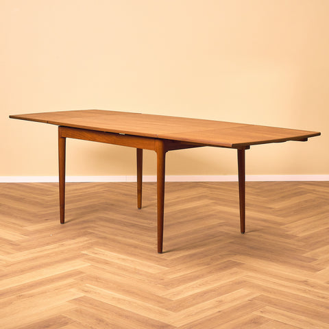Danish rectangular dining table in teak