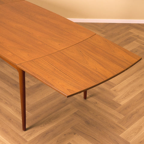 Danish rectangular dining table in teak