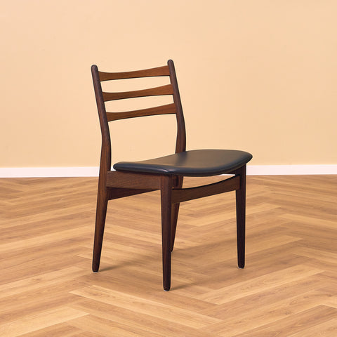 Danish set of 4 dining chairs in teak and walnut