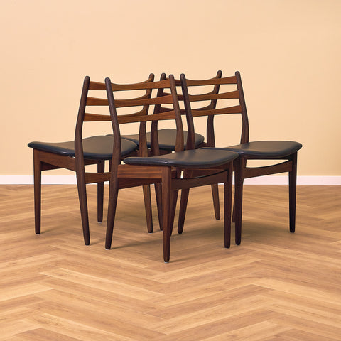 Danish set of 4 dining chairs in teak and walnut