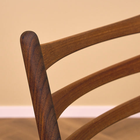 Danish set of 4 dining chairs in teak and walnut