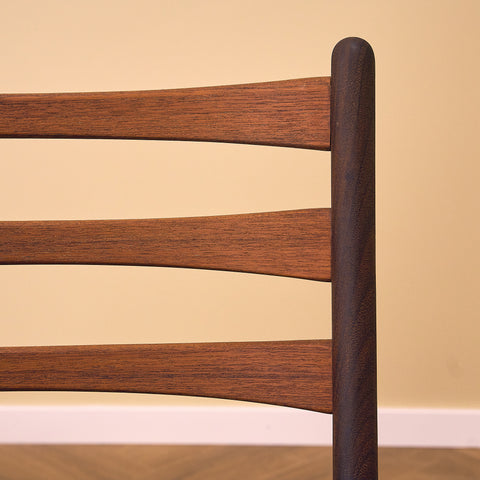 Danish set of 4 dining chairs in teak and walnut