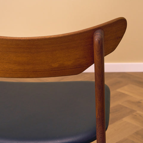 Danish set of 4 dining chairs in walnut and teak by Schiønning & Elgaard