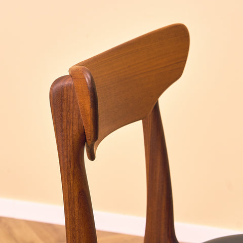 Danish set of 4 dining chairs in walnut and teak by Schiønning & Elgaard