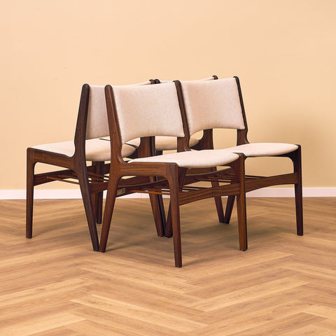 Danish dining chairs in walnut by Erik Buch for Anderstrup Møbelfabrik, model 89