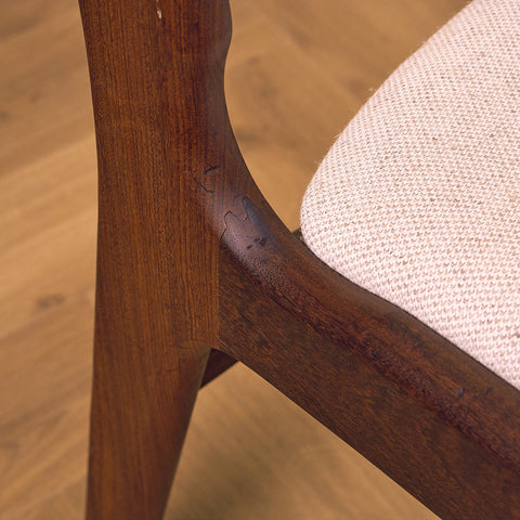 Danish dining chairs in walnut by Erik Buch for Anderstrup Møbelfabrik, model 89