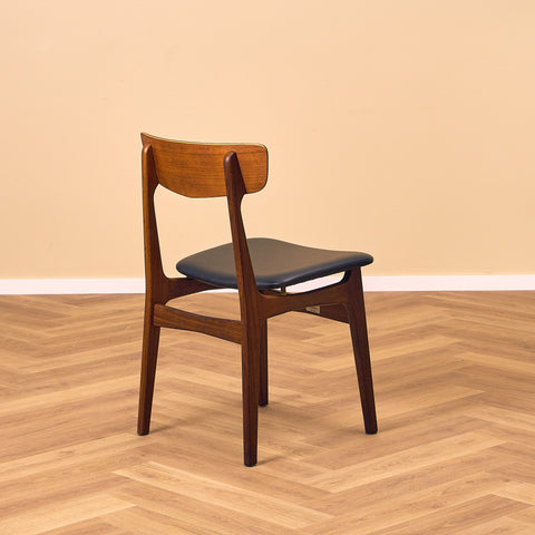 Danish set of 4 dining chairs in teak by Schiønning & Elgaard