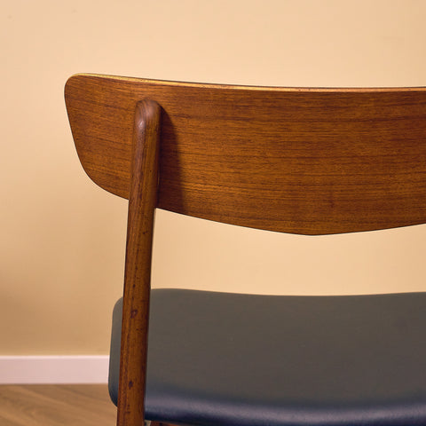 Danish set of 4 dining chairs in teak by Schiønning & Elgaard