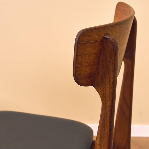 Danish set of 4 dining chairs in teak by Schiønning & Elgaard