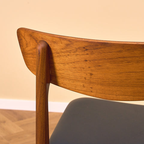 Danish set of 4 dining chairs in teak by Schiønning & Elgaard