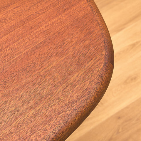 Danish oval dining table in light mahogany by Skovby Møbelfabrik