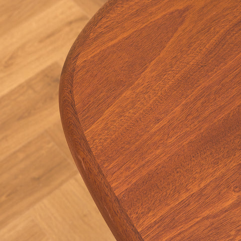 Danish oval dining table in light mahogany by Skovby Møbelfabrik