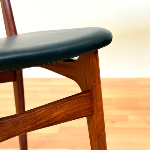 Danish set of 8 dining chairs in teak & walnut by Schiønning & Elgaard