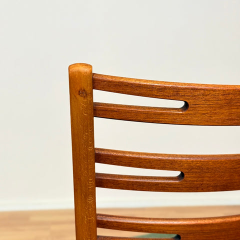 Danish set of 4 dining chairs "model 219" in teak & beech by Farstrup
