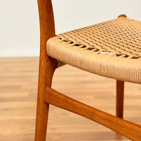 Danish set of 6 dining chairs in oak & teak CH23 by Hans J. Wegner