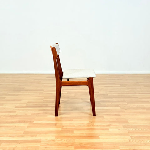 Danish dining chairs in teak by Erik Buch for Findahls Møbelfabrik