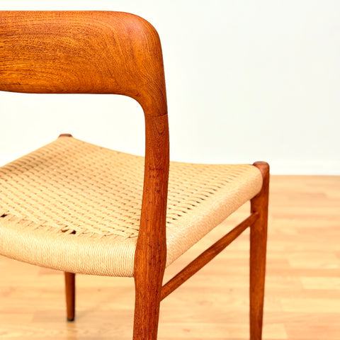 Danish set of 4 dining chairs 'model 75' by Niels O. Moller