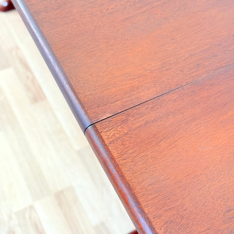 Danish oval dining table in mahogany by Skovby Møbelfabrik