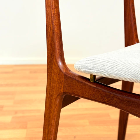 Danish set of 6 dining chairs in teak by Schiønning & Elgaard