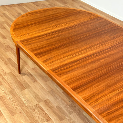 Rare large round dining table in walnut "Diamant" by Bertil Fridhagen for Bodafors