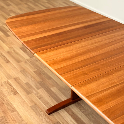 Danish oval dining table in cherry by Snedkergården