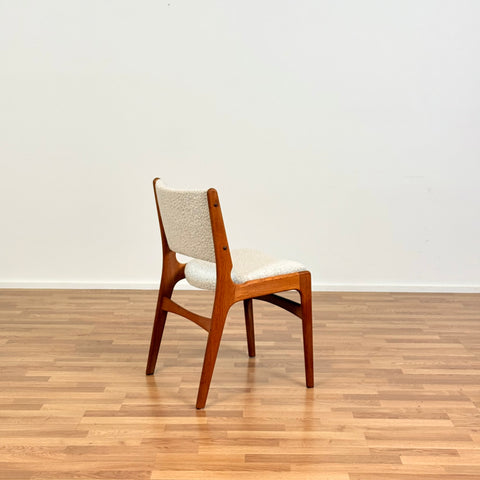 Danish set of 4 dining chairs in oak by Eric Buch