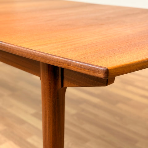 Swedish dining table in teak by Svante Skogh for Abra möbelfabrik AB