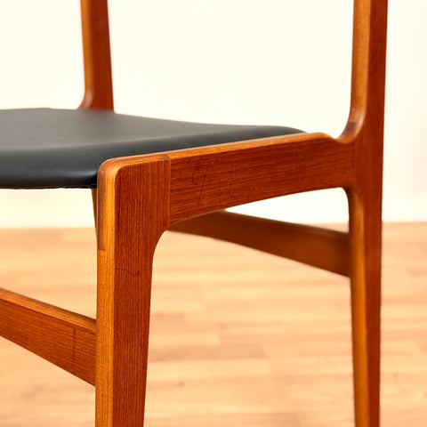 Danish dining chairs in teak by Erik Buch