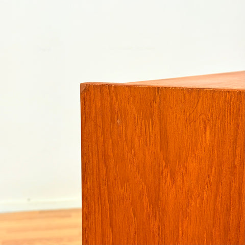 Danish chest of drawers in teak