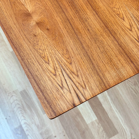 Danish dining table with in teak