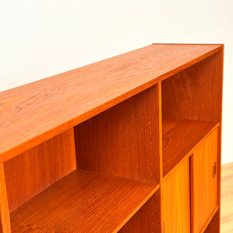 Large danish bookshelf in teak by Westergaards Møbelfabrik