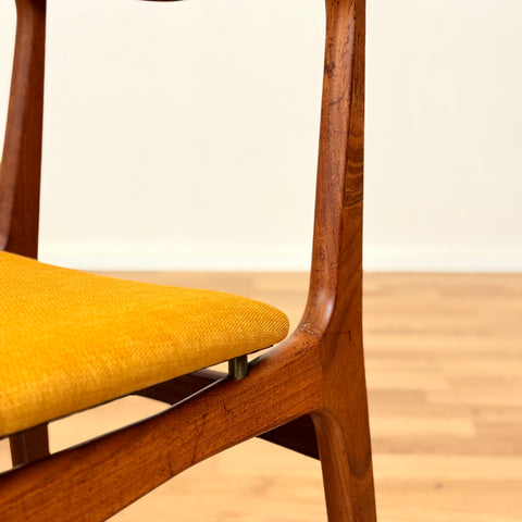Danish set of 6 dining chairs in teak by Schiønning & Elgaard