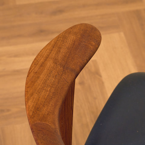 Danish chair in solid teak by Erik Kirkegaard, model 49
